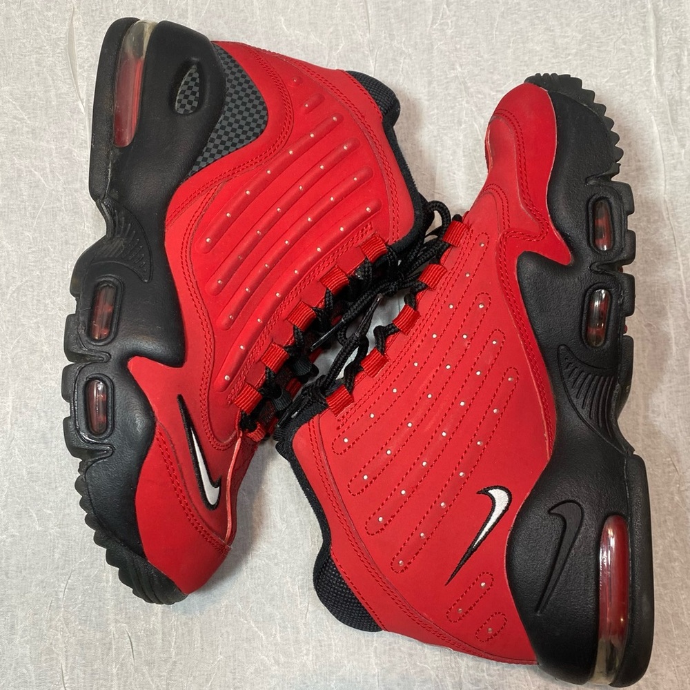 Nike Ken Griffey Jr Max II Size 5.5 Youths
